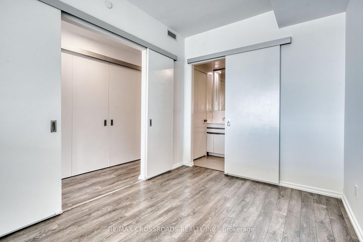 Photo 13 at 1510 - 197 Yonge Street, Yonge Corridor, Toronto