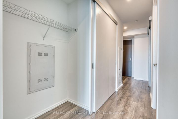 Photo 16 at 1510 - 197 Yonge Street, Yonge Corridor, Toronto