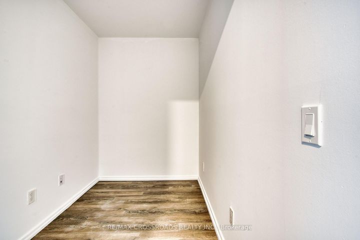 Photo 17 at 1510 - 197 Yonge Street, Yonge Corridor, Toronto