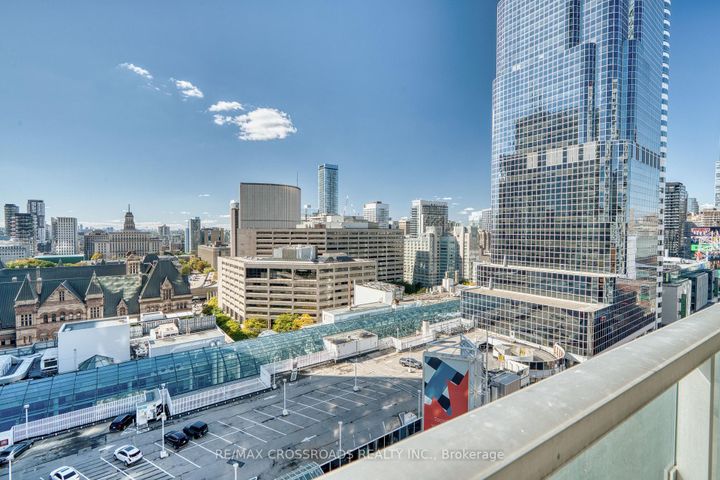 Photo 28 at 1510 - 197 Yonge Street, Yonge Corridor, Toronto