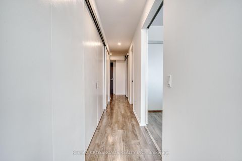 Photo 9 at 1510 - 197 Yonge Street, Yonge Corridor, Toronto