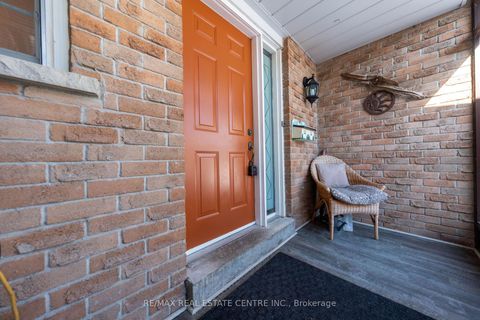 Photo 2 at 37 Statesman Square, Agincourt North, Toronto