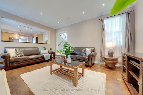 Photo 6 at 37 Statesman Square, Agincourt North, Toronto