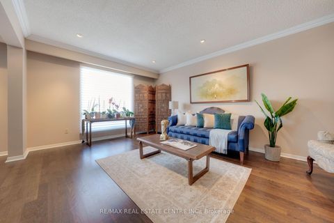 Photo 8 at 37 Statesman Square, Agincourt North, Toronto