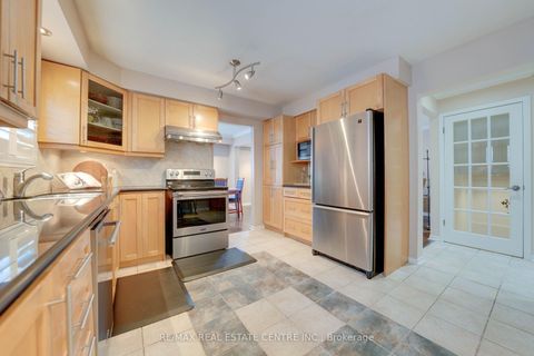 Photo 11 at 37 Statesman Square, Agincourt North, Toronto