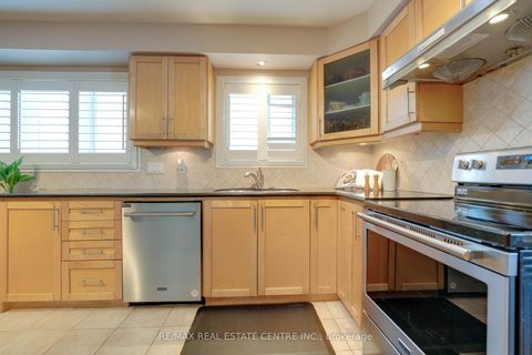 Photo 12 at 37 Statesman Square, Agincourt North, Toronto