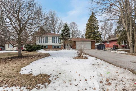 Photo 1 at 2218 Mildred Avenue, Alcona, Innisfil