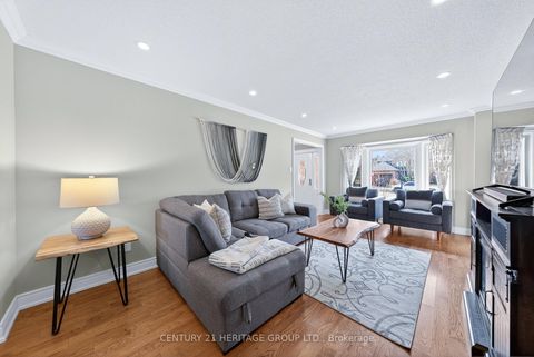 Photo 6 at 483 Alex Doner Drive, Glenway Estates, Newmarket