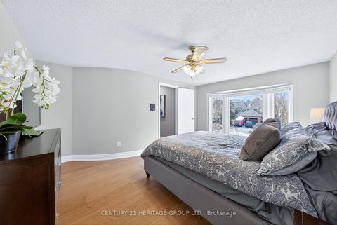 Photo 24 at 483 Alex Doner Drive, Glenway Estates, Newmarket
