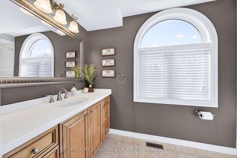 Photo 27 at 483 Alex Doner Drive, Glenway Estates, Newmarket