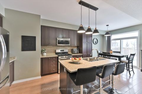 Photo 5 at 3 Hadleigh Way, Brooklin, Whitby