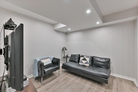 Photo 28 at 3 Hadleigh Way, Brooklin, Whitby