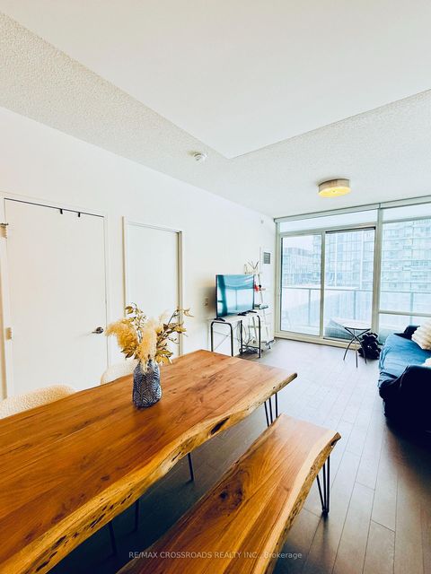 Photo 11 at S612 - 455 Front Street E, Waterfront Communities C8, Toronto