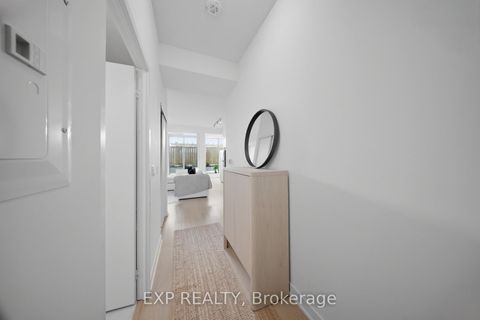 Photo 8 at 209 - 859 The Queensway, Queensway, Toronto