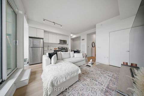 Photo 14 at 209 - 859 The Queensway, Queensway, Toronto
