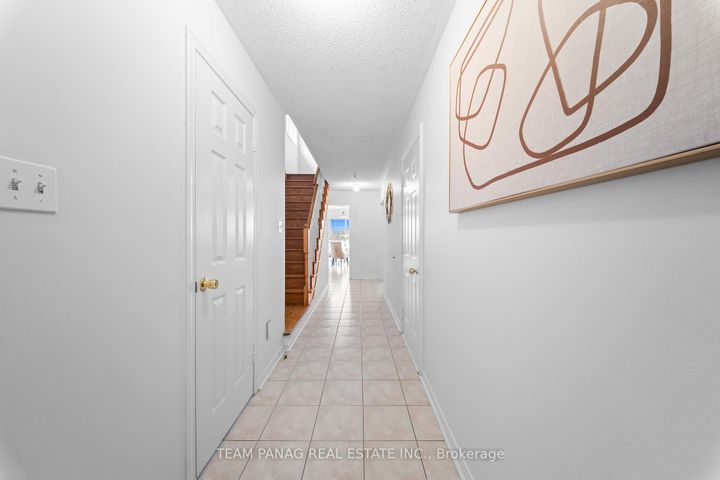 Photo 5 at 47 Loons Call Crescent, Wellington, Brampton