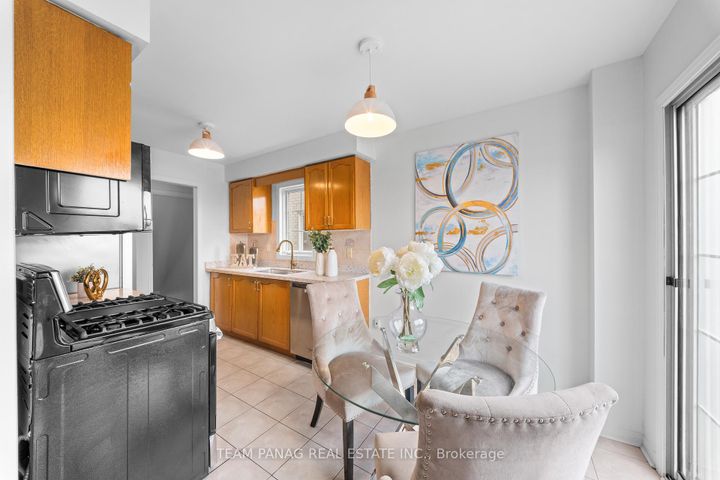 Photo 15 at 47 Loons Call Crescent, Wellington, Brampton