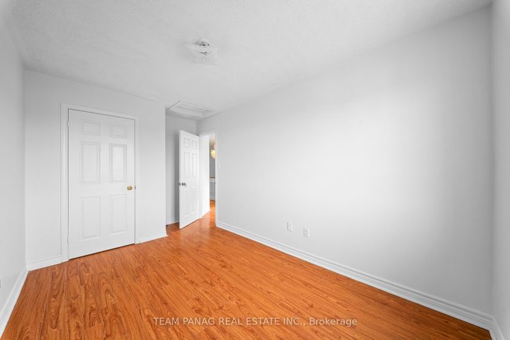 Photo 31 at 47 Loons Call Crescent, Wellington, Brampton