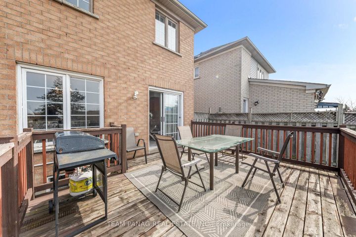 Photo 41 at 47 Loons Call Crescent, Wellington, Brampton