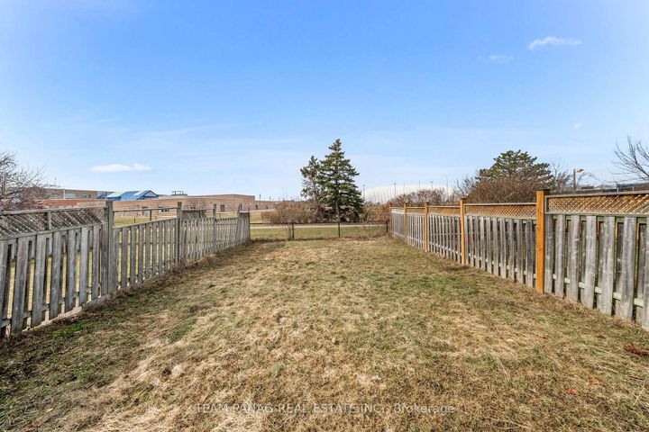 Photo 42 at 47 Loons Call Crescent, Wellington, Brampton