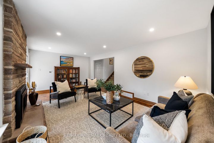 Photo 16 at 102 Banstock Drive, Steeles, Toronto