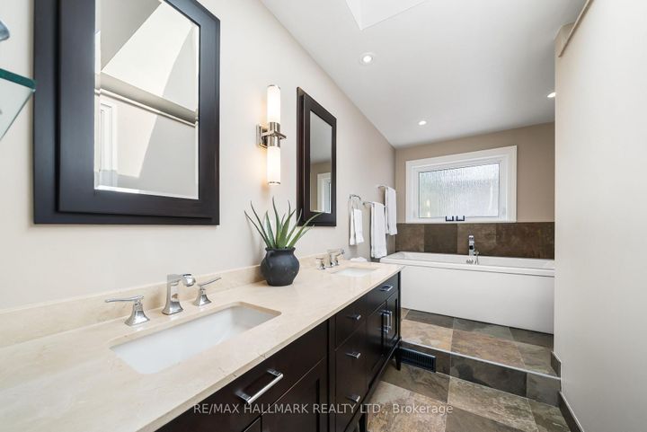 Photo 24 at 102 Banstock Drive, Steeles, Toronto