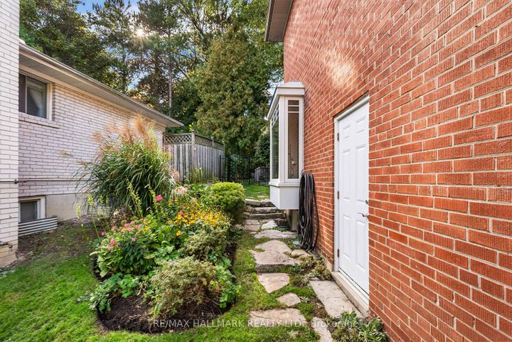 Photo 42 at 102 Banstock Drive, Steeles, Toronto