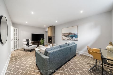 Photo 34 at 102 Banstock Drive, Steeles, Toronto