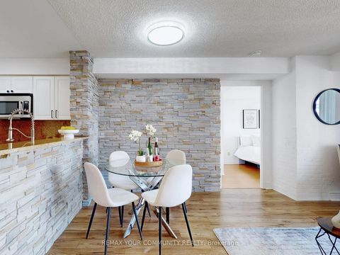 Photo 8 at 1002 - 7 Michael Power Place, City Centre West, Toronto