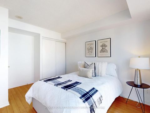 Photo 22 at 1002 - 7 Michael Power Place, City Centre West, Toronto