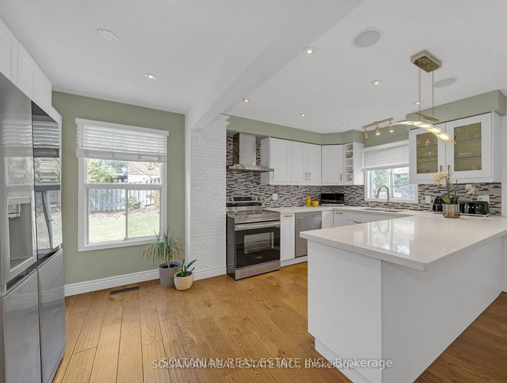 Photo 13 at 54 Braeburn Drive, Willowbrook, Markham