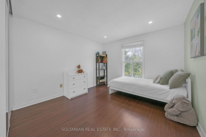 Photo 25 at 54 Braeburn Drive, Willowbrook, Markham
