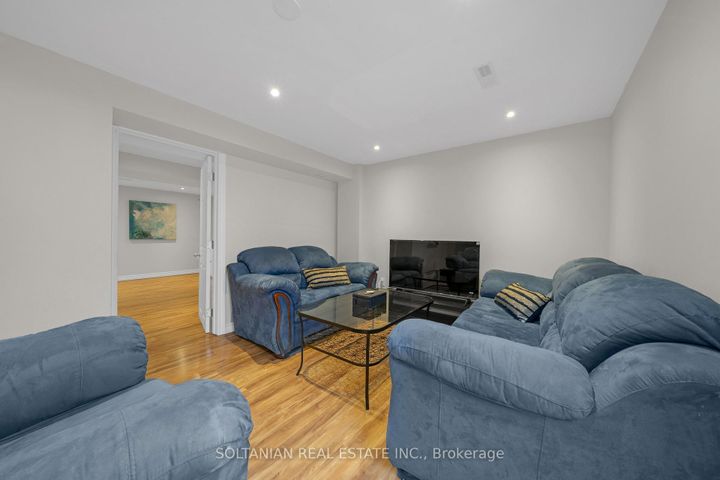 Photo 32 at 54 Braeburn Drive, Willowbrook, Markham