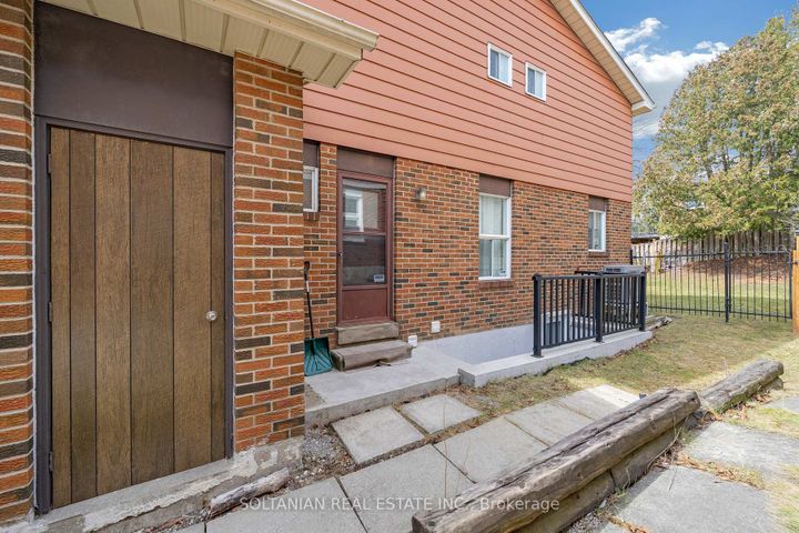 Photo 43 at 54 Braeburn Drive, Willowbrook, Markham