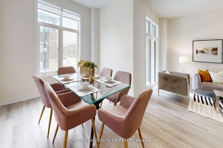 Photo 12 at 10 RUSSEL WICE Avenue, Rural Richmond Hill, Richmond Hill