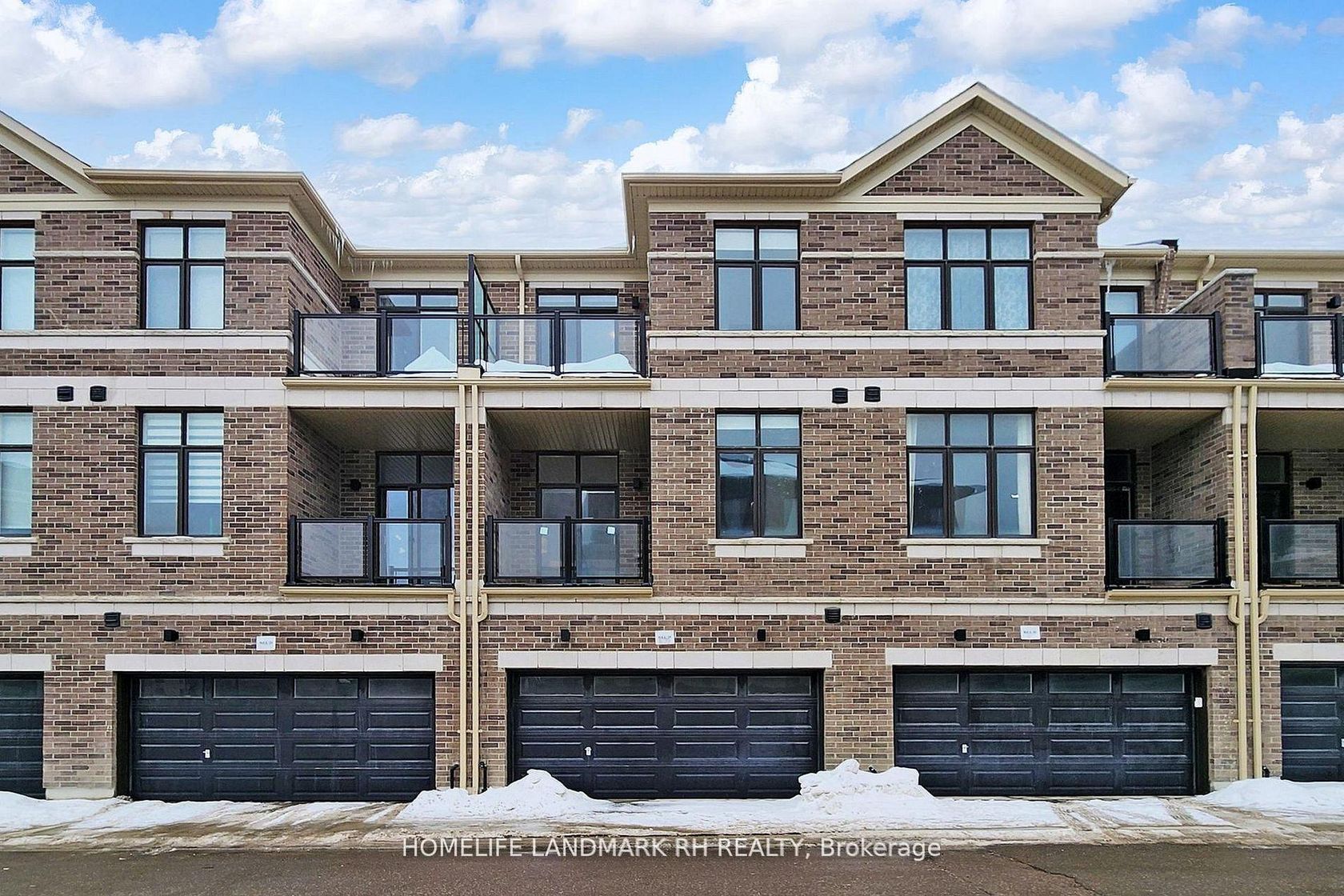 10 RUSSEL WICE Avenue, Rural Richmond Hill, Richmond Hill by Loree Meneguzzi Real Estate 10 RUSSEL WICE Avenue, Rural Richmond Hill, Richmond Hill