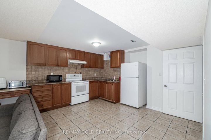Photo 5 at 29 Ocean Ridge Drive, Wellington, Brampton