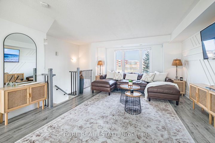 Photo 6 at 28 - 60 Fairwood Circle, Wellington, Brampton