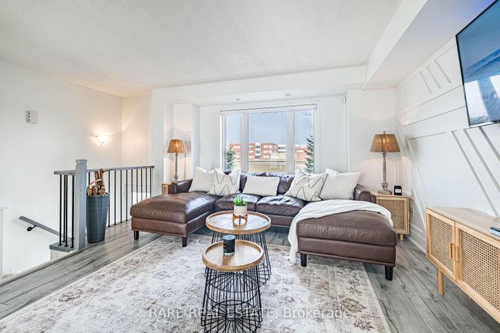 Photo 7 at 28 - 60 Fairwood Circle, Wellington, Brampton