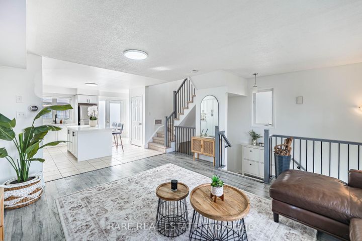 Photo 18 at 28 - 60 Fairwood Circle, Wellington, Brampton