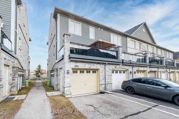 Photo 41 at 28 - 60 Fairwood Circle, Wellington, Brampton
