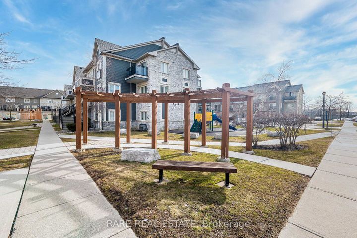 Photo 42 at 28 - 60 Fairwood Circle, Wellington, Brampton