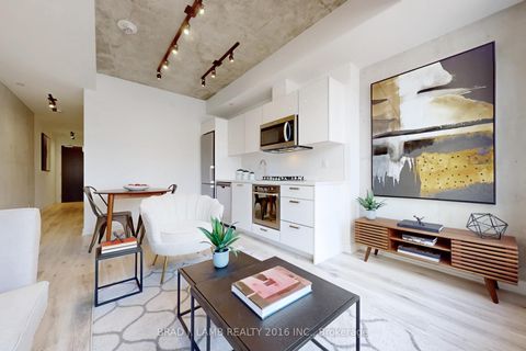 Photo 5 at 718 - 55 Ontario Street, Moss Park, Toronto