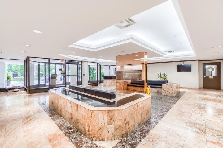 Photo 4 at 502 - 1 Rowntree Road, Jamestown, Toronto