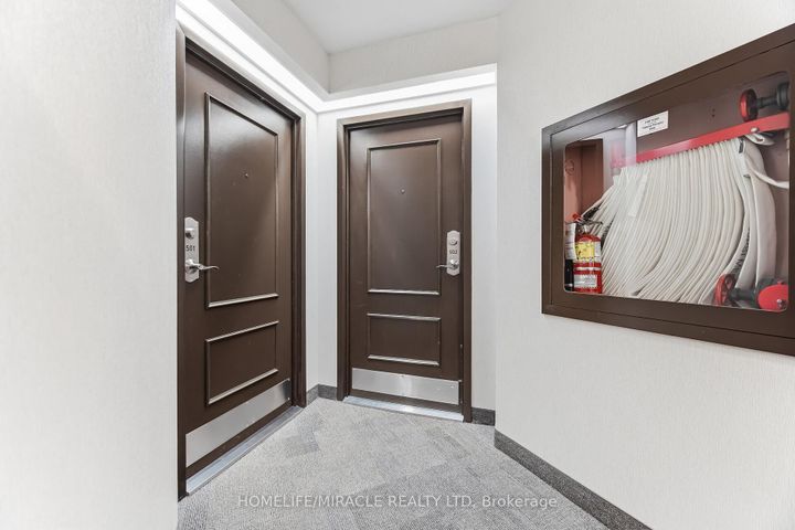 Photo 6 at 502 - 1 Rowntree Road, Jamestown, Toronto