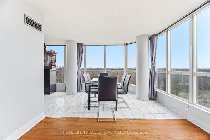 Photo 14 at 502 - 1 Rowntree Road, Jamestown, Toronto