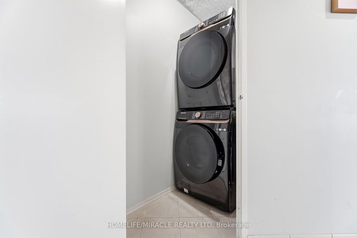 Photo 33 at 502 - 1 Rowntree Road, Jamestown, Toronto