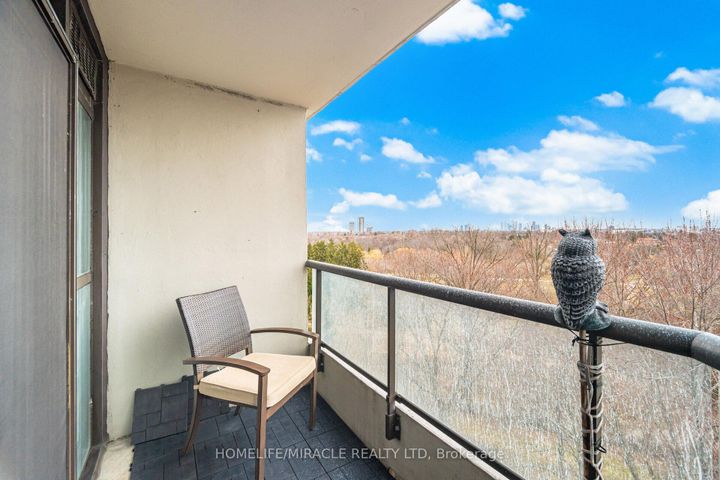 Photo 35 at 502 - 1 Rowntree Road, Jamestown, Toronto