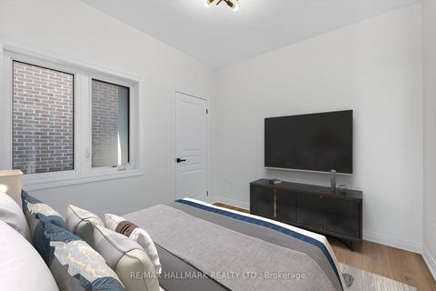 Photo 24 at 126 Killington Avenue, Kleinburg, Vaughan