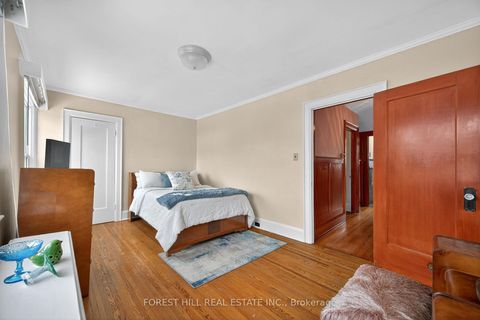 Photo 21 at 11 Heydon Park Road, Little Portugal, Toronto